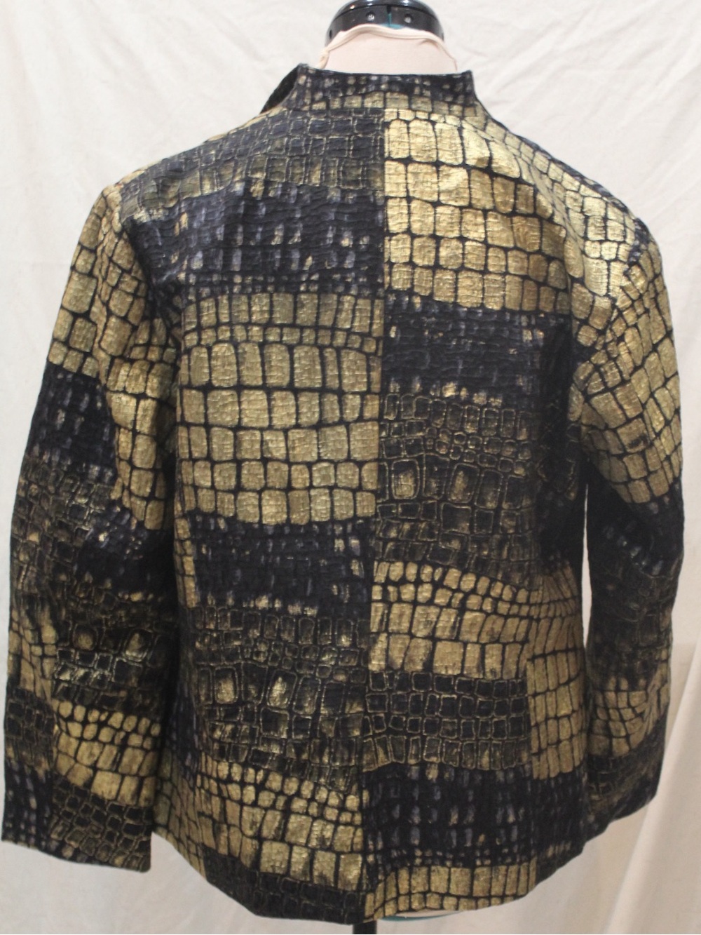 Chico’s Size 2 Gold Black Metallic Croc Print Silk Blend Blazer - Picture 3 of 5
